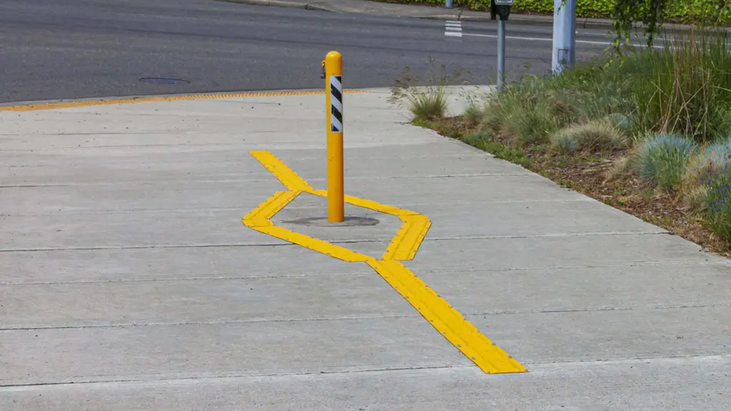 How DGIs Protect Pedestrians on Shared-Use Paths